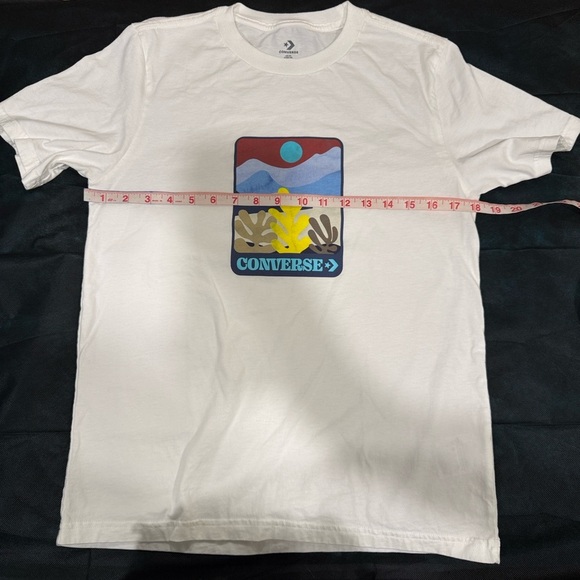 🔥Converse White Graphic T-Shirt 🔥 - Picture 4 of 6